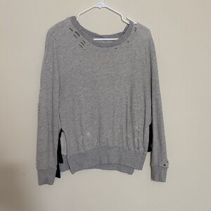 Distressed Long Sleeve Crewneck Sweatshirt - Gray